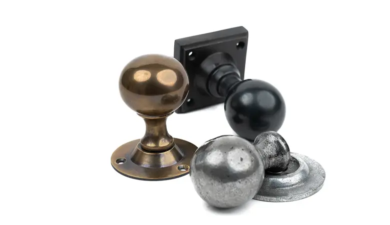 Round Door Knobs