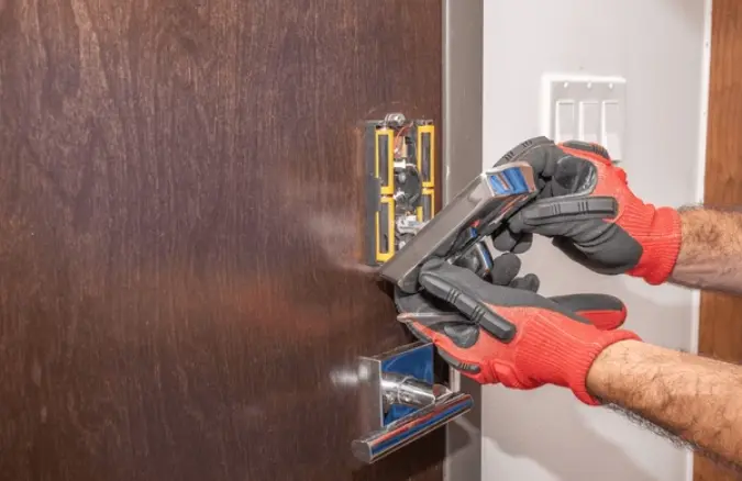 emergency deadbolt repairing shop in al-barsha